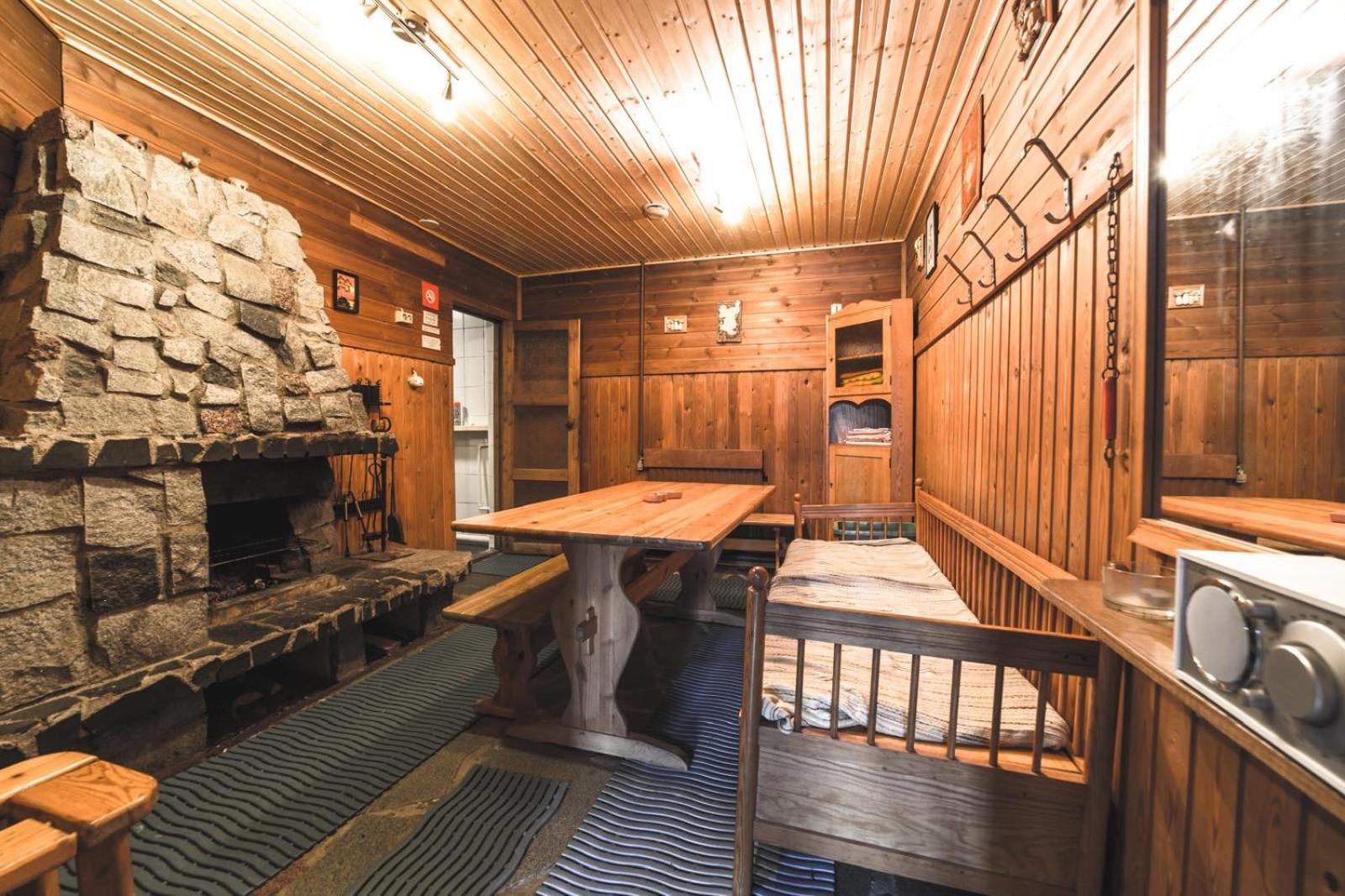 Jaemsaen Gasthaus Eksteriør bilde