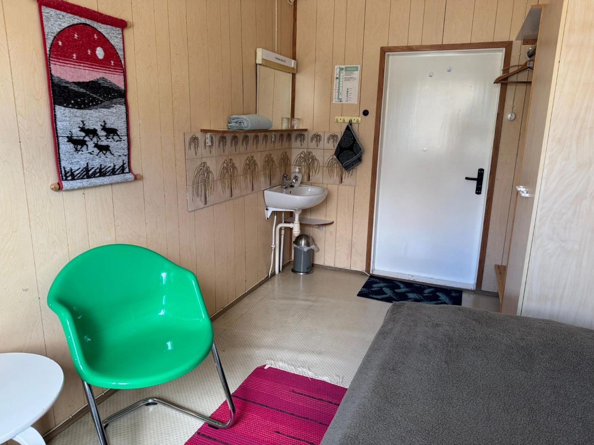 Jaemsaen Gasthaus Eksteriør bilde