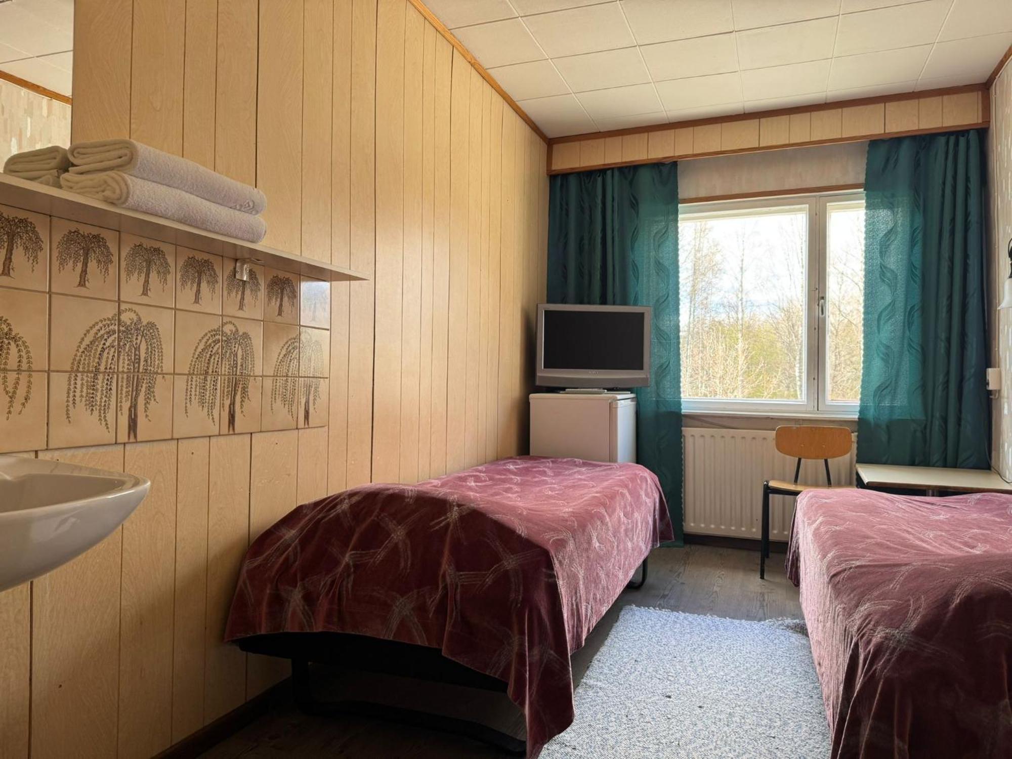 Jaemsaen Gasthaus Eksteriør bilde